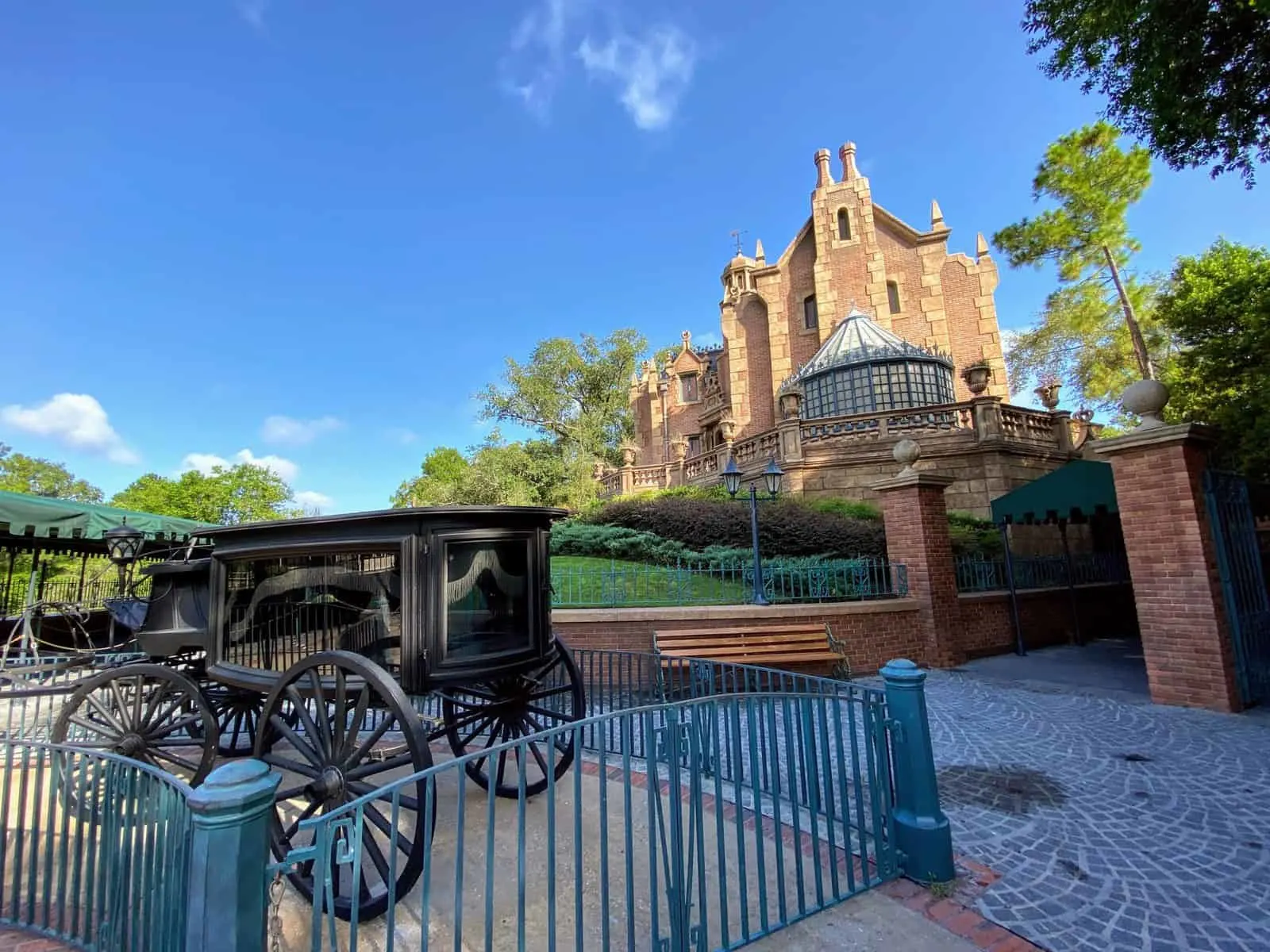 Complete Guide to Haunted Mansion at Magic Kingdom