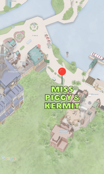 miss piggy and kermit topiary locations