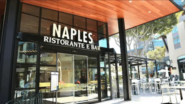 Naples Ristorante e Bar in Downtown Disney