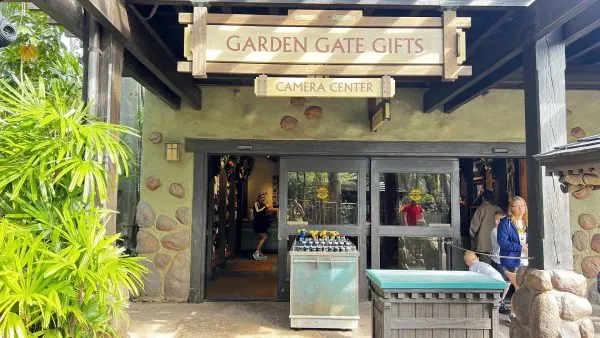garden gate gifts animal kingdom