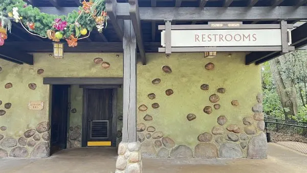 restrooms animal kingdom entrance