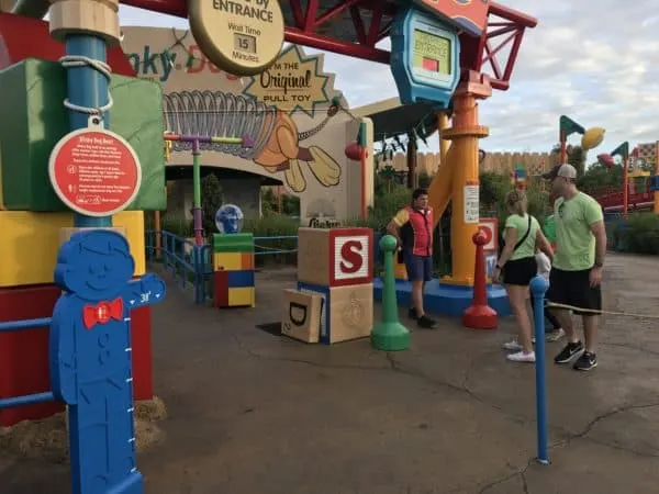 Slinky Dog Dash entrance