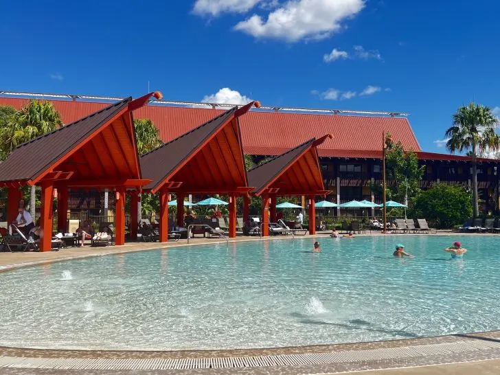 leisure pool at disney's polynesian village resort