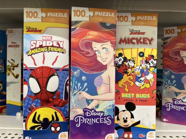 Disney themed 100-piece puzzles