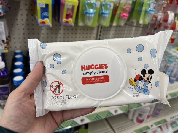 Huggies travel sized wipes package