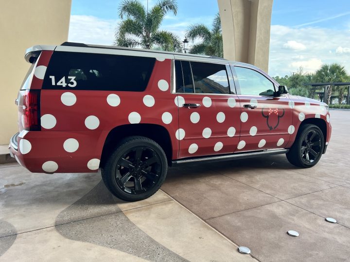Minnie Van Service to Orlando International Airport Is Resuming For Club Level Guests