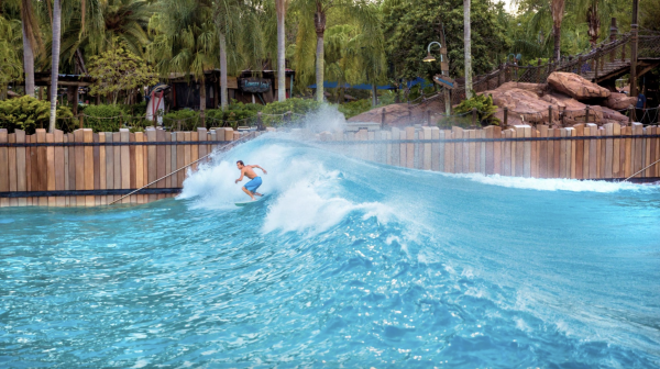 private surf lessons at typhoon lagoon
