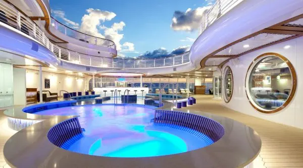 Quiet Cove Pool on Disney Cruise Line