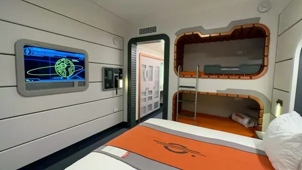 galactic starcruiser cabin