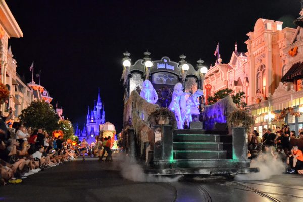 hitchhiking ghosts boo to you