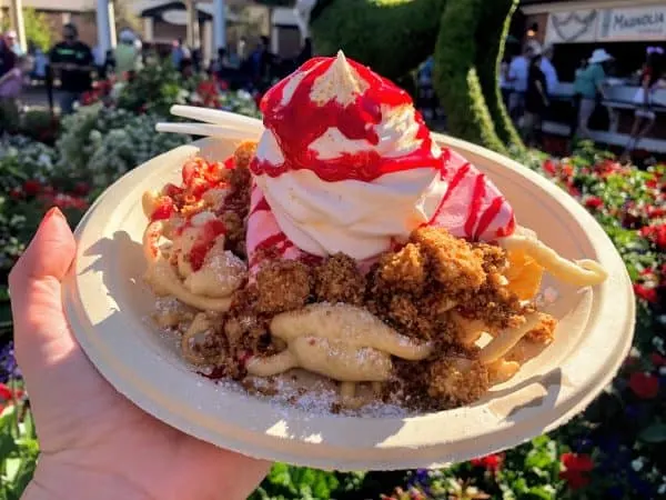 strawberry cheesecake funnel cake - funnel cakes - flower and garden 2022