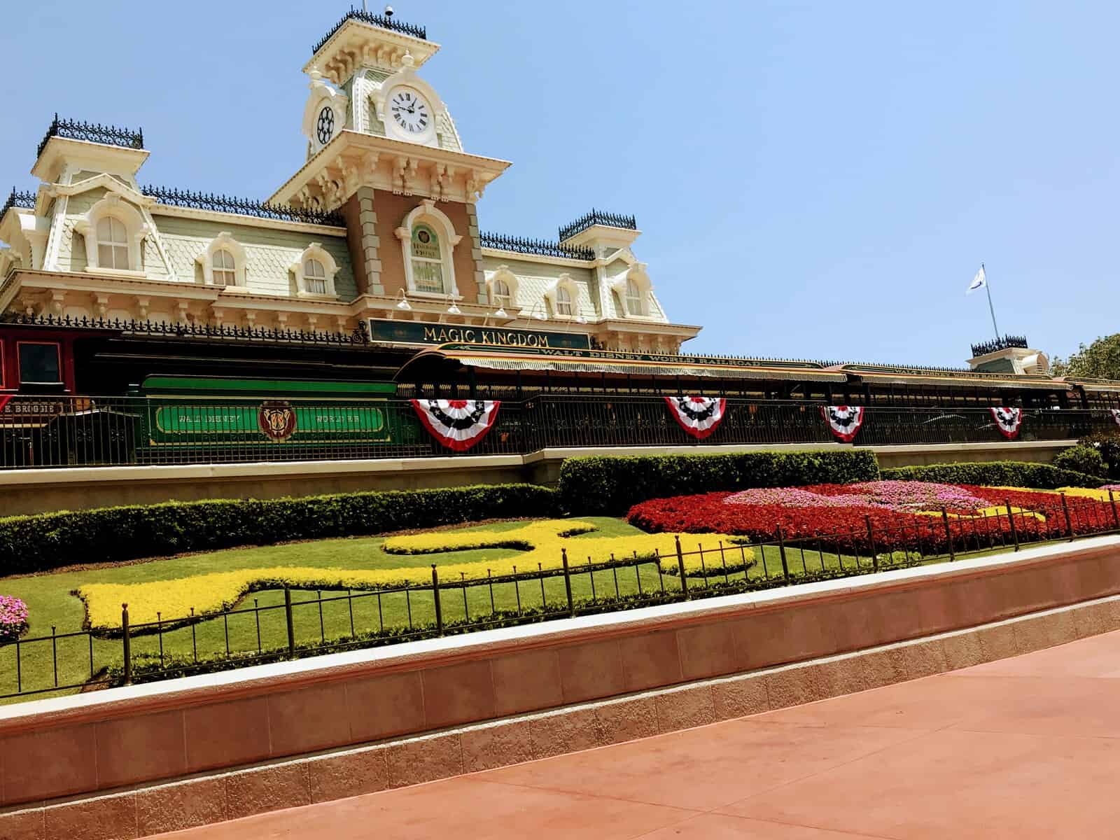 The best 8-day Disney World itinerary for families