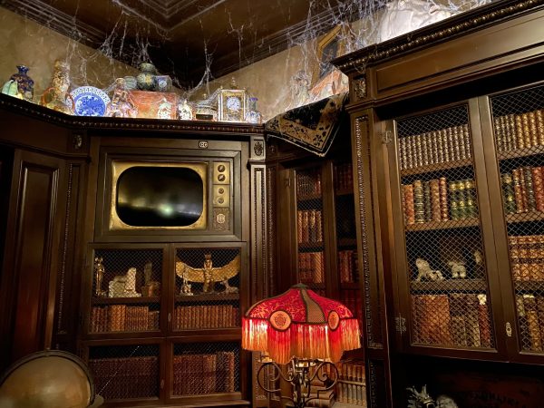 tower of terror pre show room