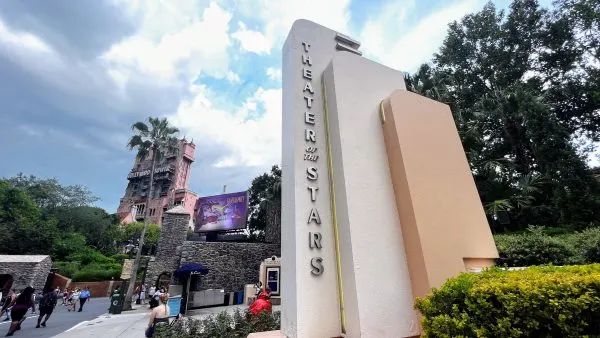 theater of the stars on sunset boulevard at hollywood studios
