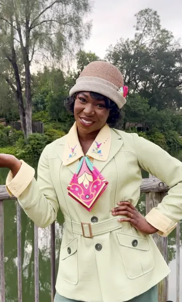 tiana's new bayou adventure outfit