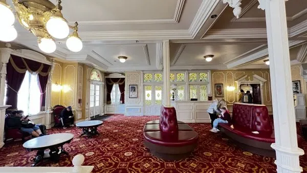 waiting area for tony's town square restaurant in magic kingdom