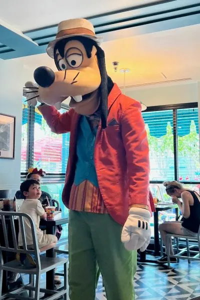 goofy at hollywood and vine