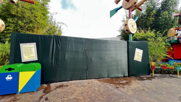 roundup rodeo bbq construction toy story land
