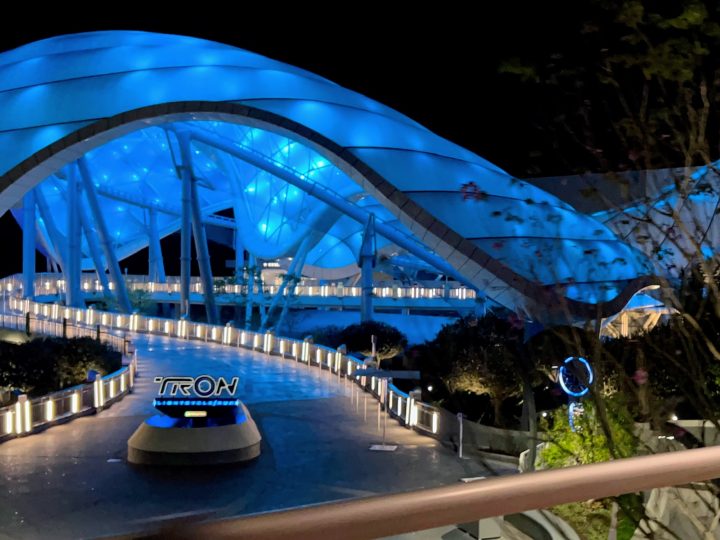 14 Tips for Riding Tron Lightcycle / Run at Magic Kingdom