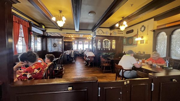 rose and crown dining room - epcot - united kingdom pavilion