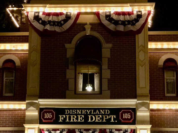 Walt’s Main Street Story & Holiday Guided Tour Returning to Disneyland Resort