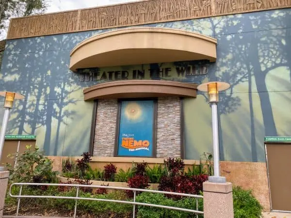 Finding nemo theater in the wild