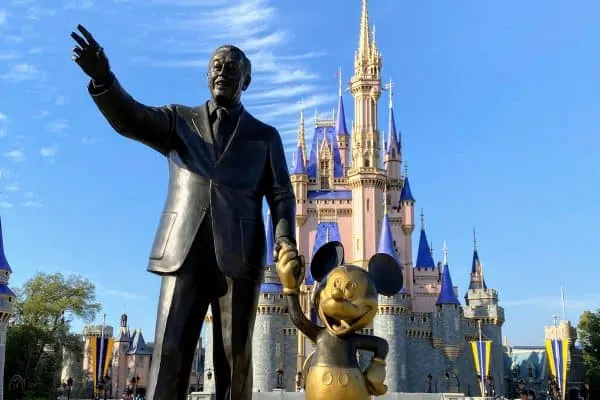 Walt Mickey Magic Kingdom