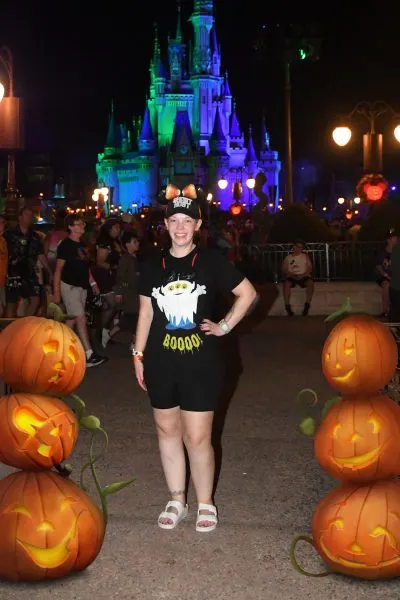 PhotoPass Magic Shot mickey's not-so-scary halloween party pumpkin topiaries