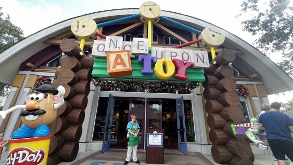 santa claus once upon a toy disney springs